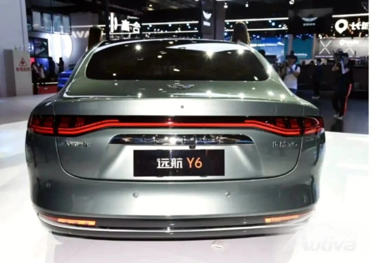 Dayun Yuanhang presenta el sedán Y6 y el SUV H8, cada uno con más de 1.000 km de alcance 3