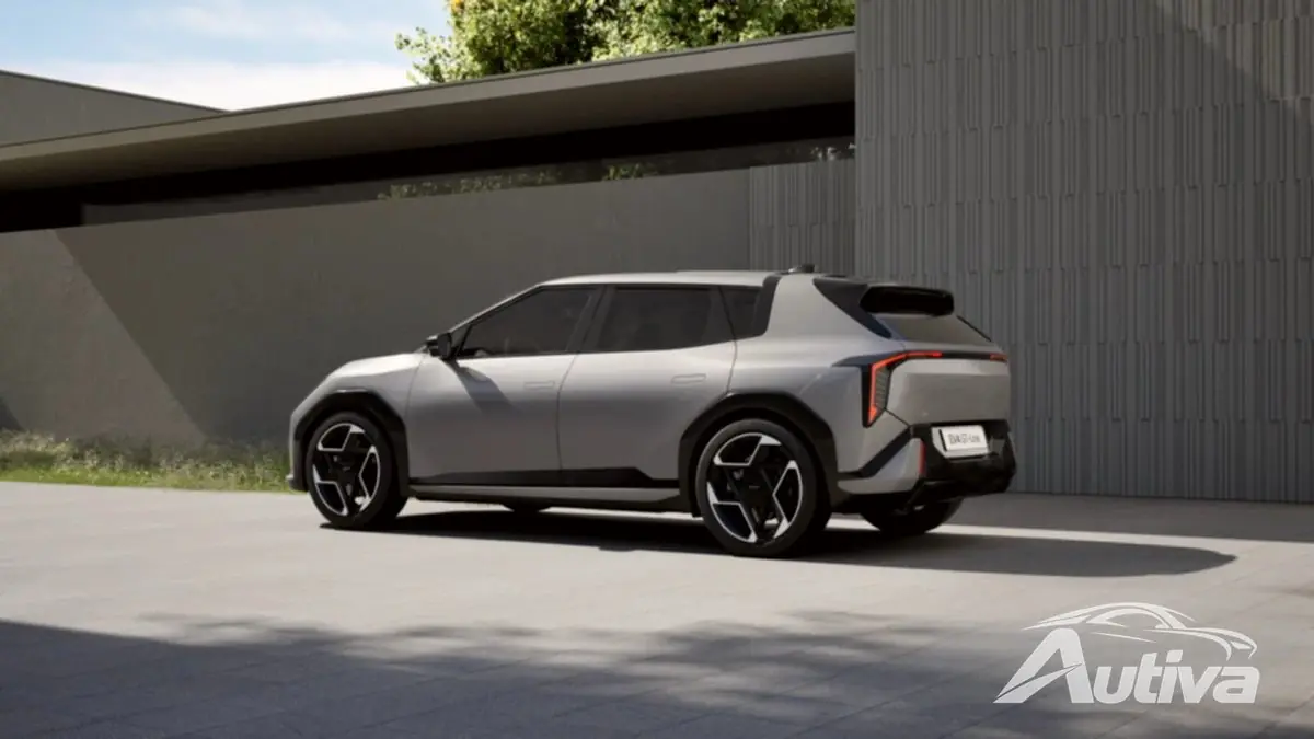 Kia EV4 debutta nelle versioni berlina e berlina, promettendo fino a 630 km di autonomia 4