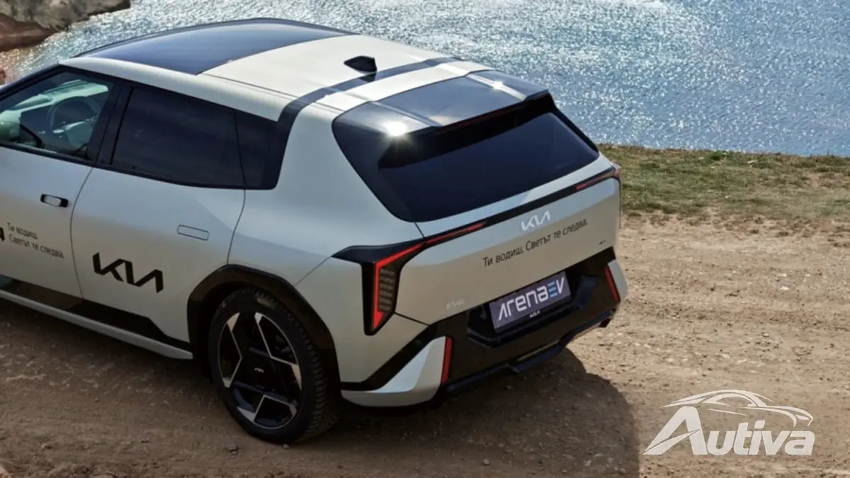 Seitenprofil des Kia EV4 Fließheck GT-Line