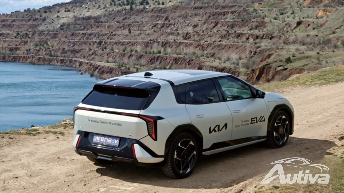 Heck des Kia EV4 Fließheck GT-Line