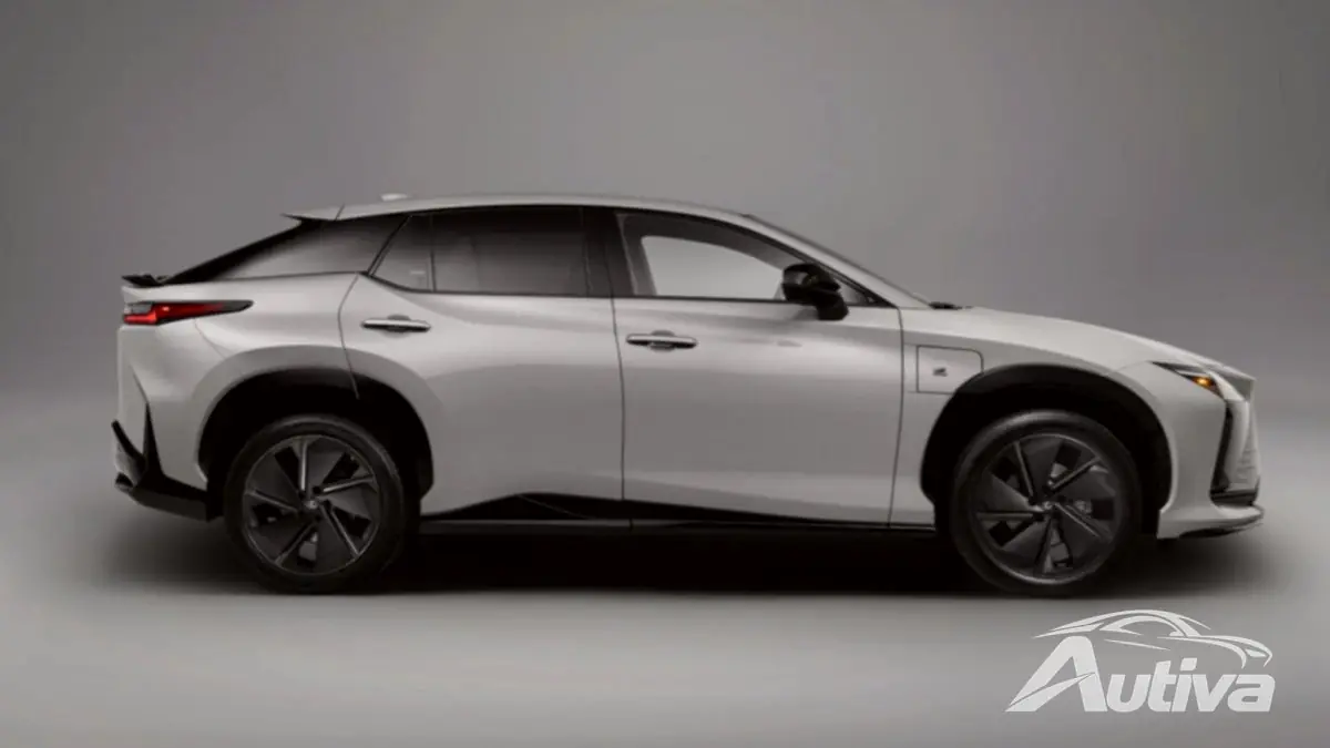 Lexus forsterker RZ med ekstra kraft, lengre rekkevidde og en ny følelse av manuell giring 3