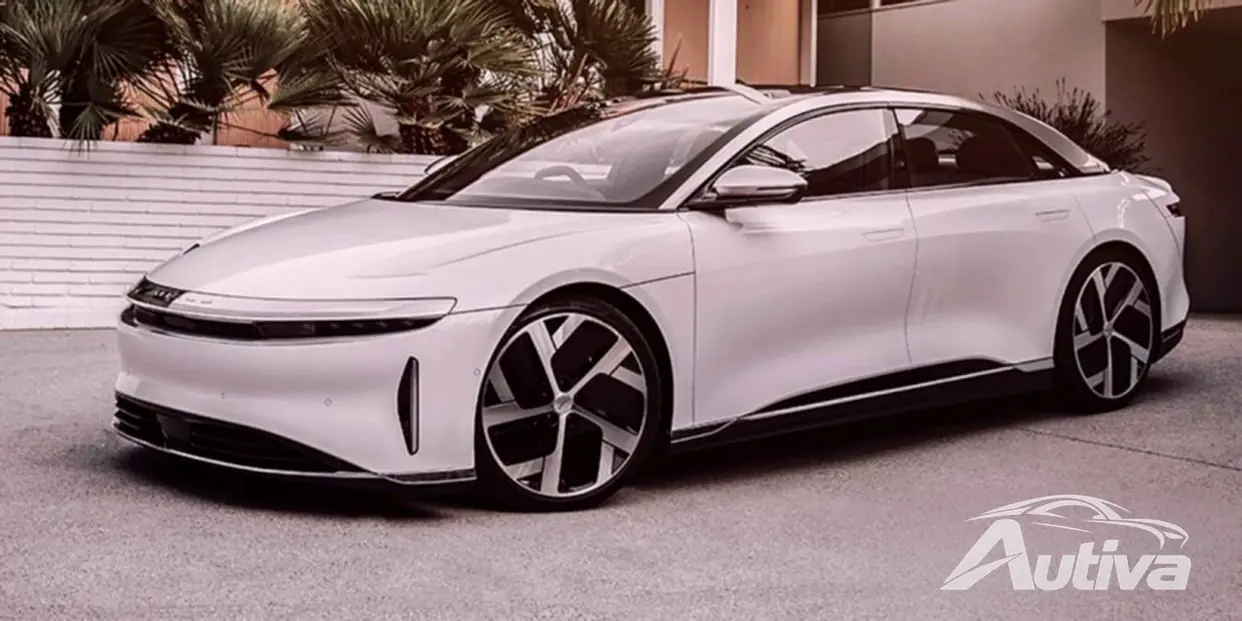 Lucid Air consigue el récord de 829 km en la prueba de autonomía de 27 coches eléctricos de Autobild