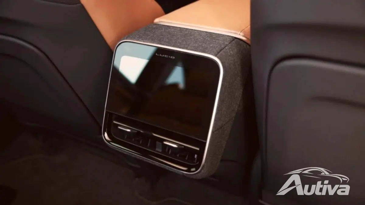 Lucid Gravity SUV 発表：800 馬力、航続距離 708 km 9