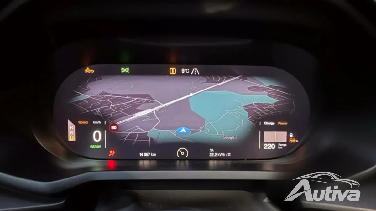 The gauge cluster gets you only so much personalization. Ma almeno c'è!