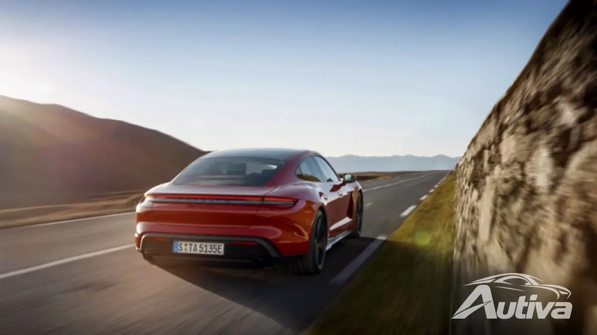 Porsche presenta Taycan GTS e Taycan GTS Sport Turismo con autonomia di 504 km Porsche presenta Taycan GTS e Taycan GTS Sport Turismo con autonomia di 504 km