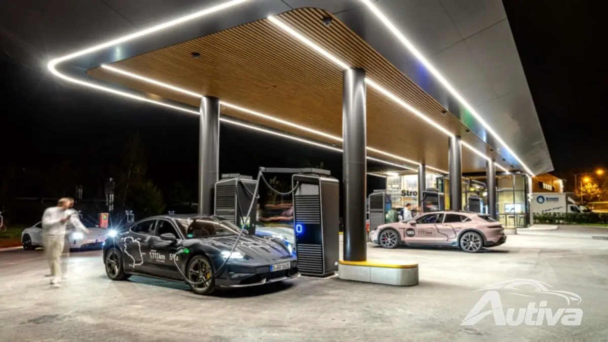 Porsche Taycan mot <span class=