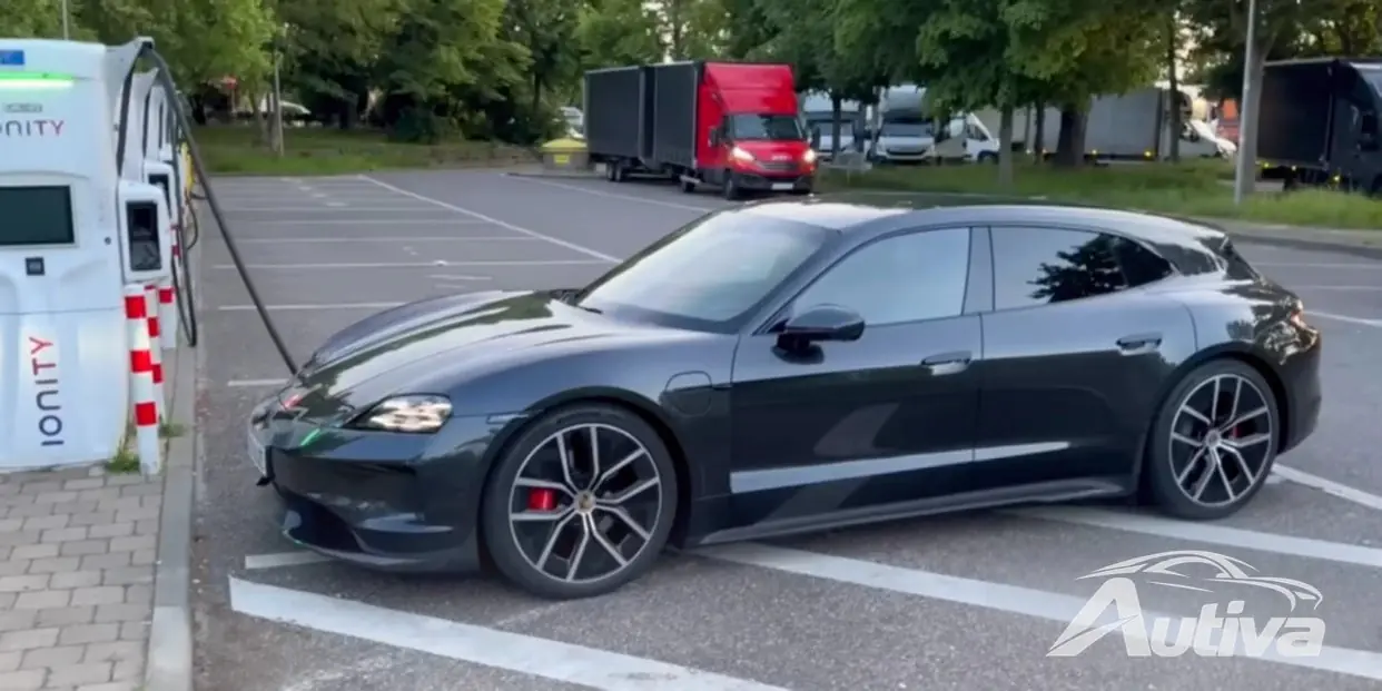 Teste de autonomia no mundo real: o novo Porsche Taycan 4S Sport Turismo oferece