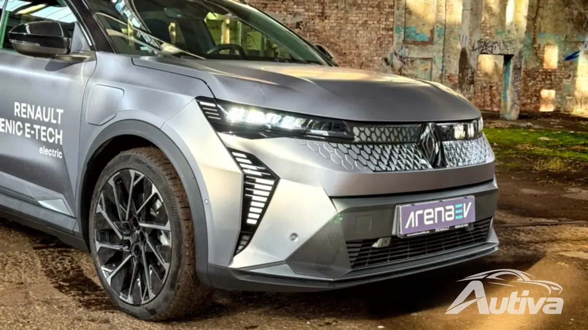 Frente del Renault Scenic E-Tech