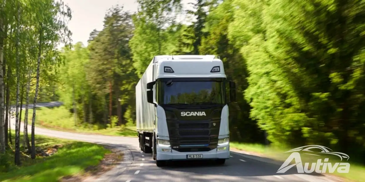 Scania presenta la nuova linea di camion con un'autonomia fino a 320 km