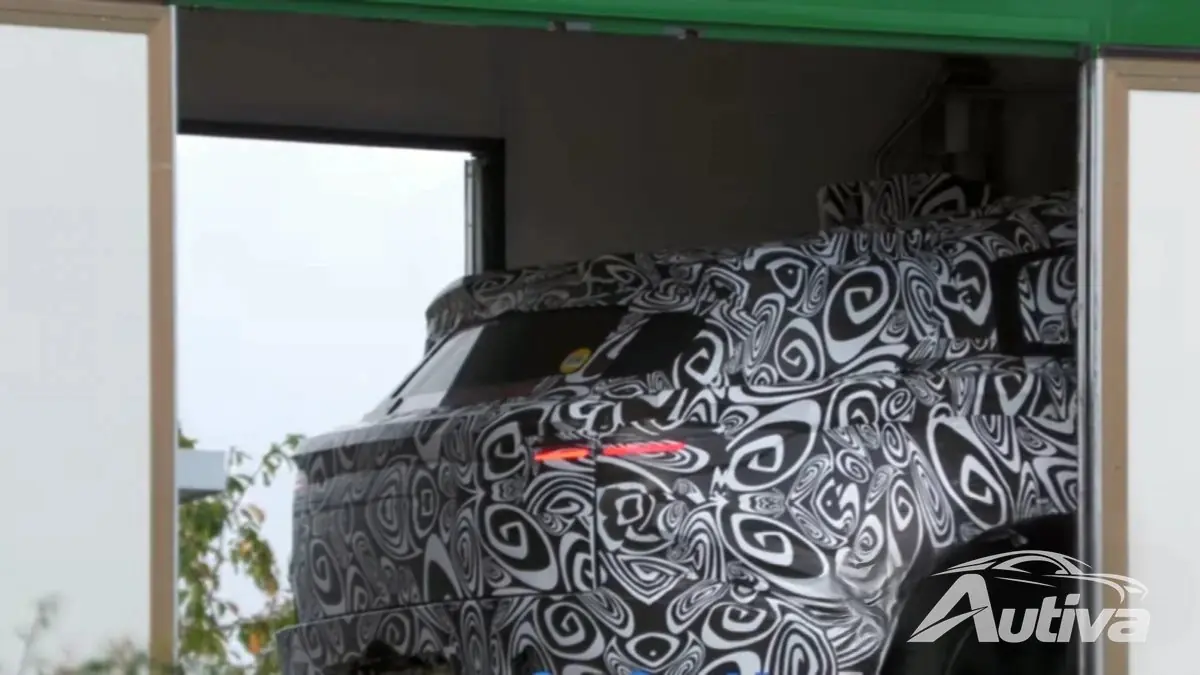 電気レンジローバーの小さい兄弟車が初めて発見される 電気レンジローバーの小さい兄弟車が初めて発見される