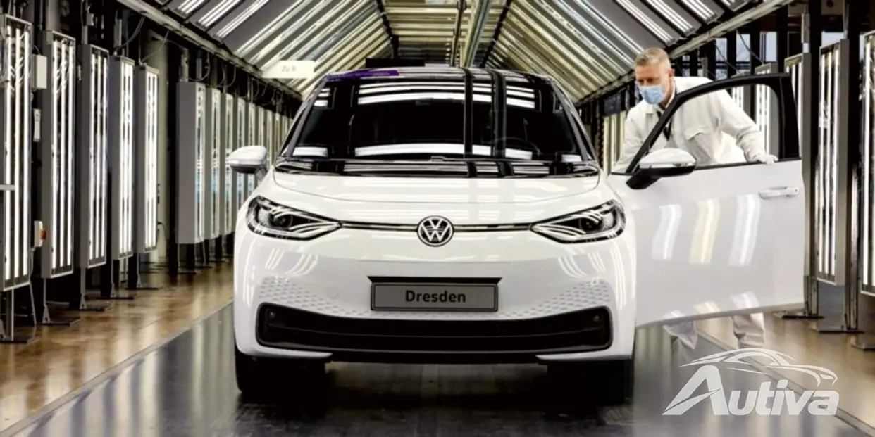 VW släpar efter i EV-loppet, förbereder sig för ytterligare nedskärningar