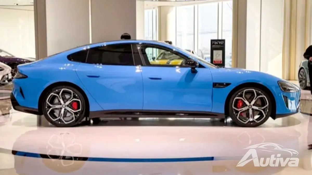 O novo SU7 já chegou aos showrooms de toda a China O novo SU7 já chegou aos showrooms de toda a China