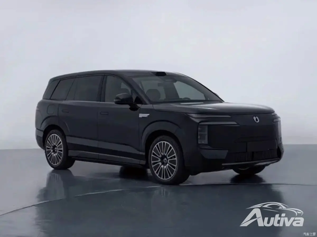 La nuova Denza N8 ha oltre 1.000 km di autonomia grazie alla batteria da 130 kWh di BYD