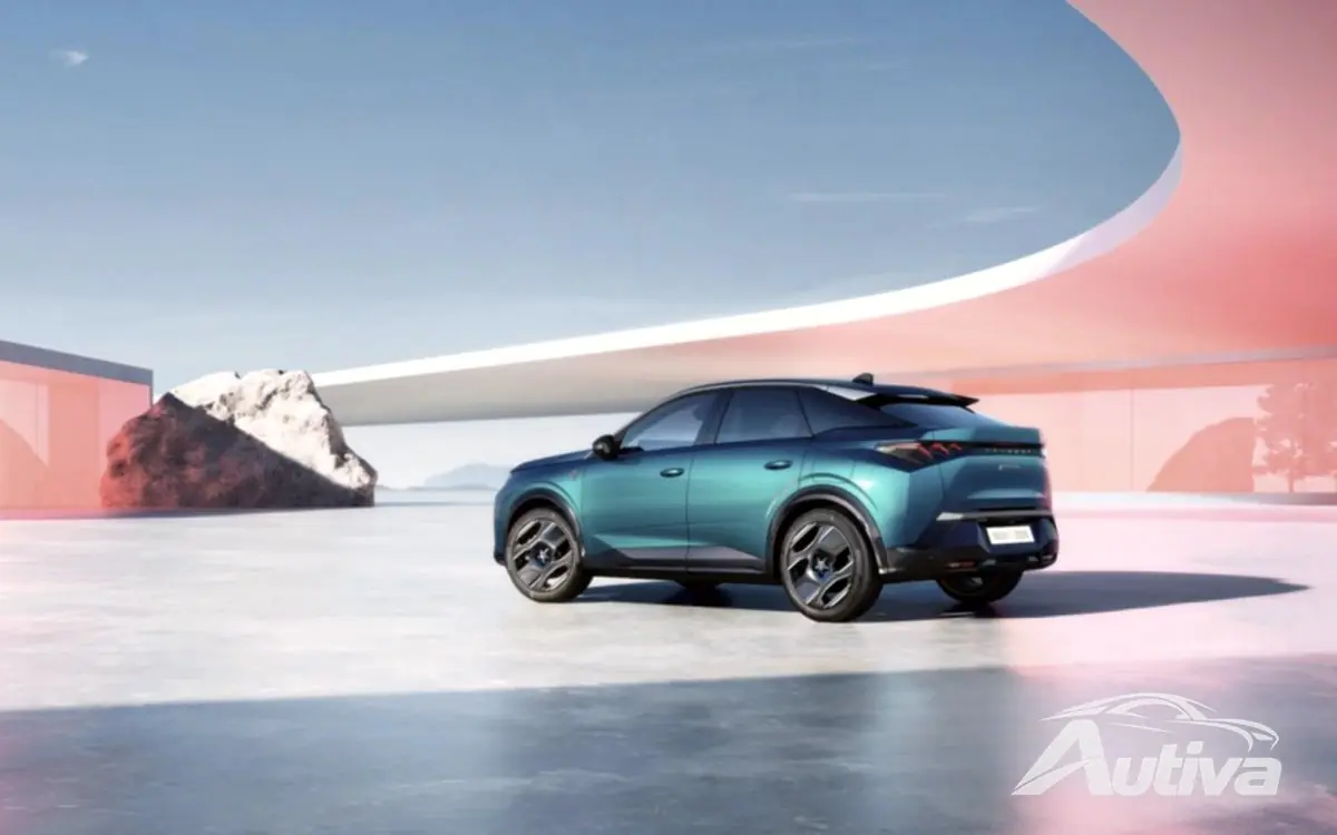 Zaprezentowano Peugeot E-3008: model dalekiego zasięgu z akumulatorem o pojemności 98 kWh 4