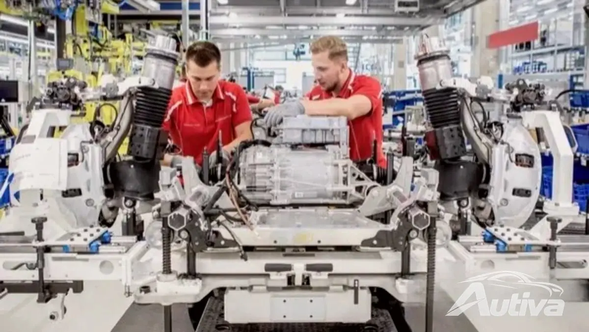 Porsche pisa no freio na produção de baterias e muda o foco para P&D