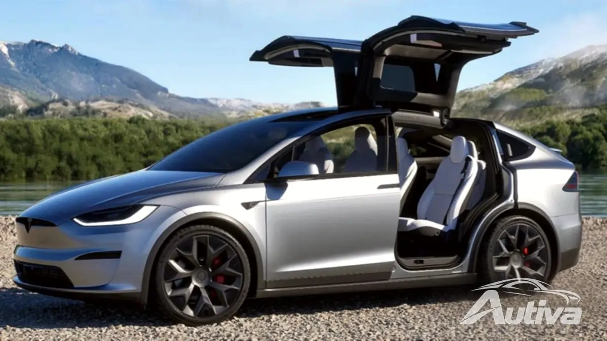 Tesla Modello X - fonte: Tesla Tesla Modello X - fonte: Tesla