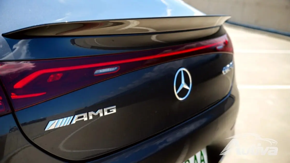 Mercedes recua em suas metas de eletrificação e agora visa 50% das vendas eletrificadas até 2030