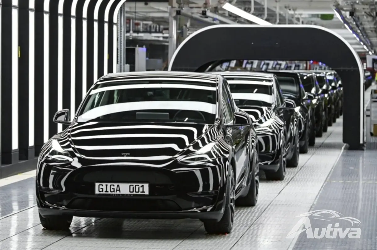 Tesla'nın Avrupa satışları Model Y geçişi ve siyasi tartışmaların ortasında düştü Tesla'nın Avrupa satışları Model Y geçişi ve siyasi tartışmaların ortasında düştü