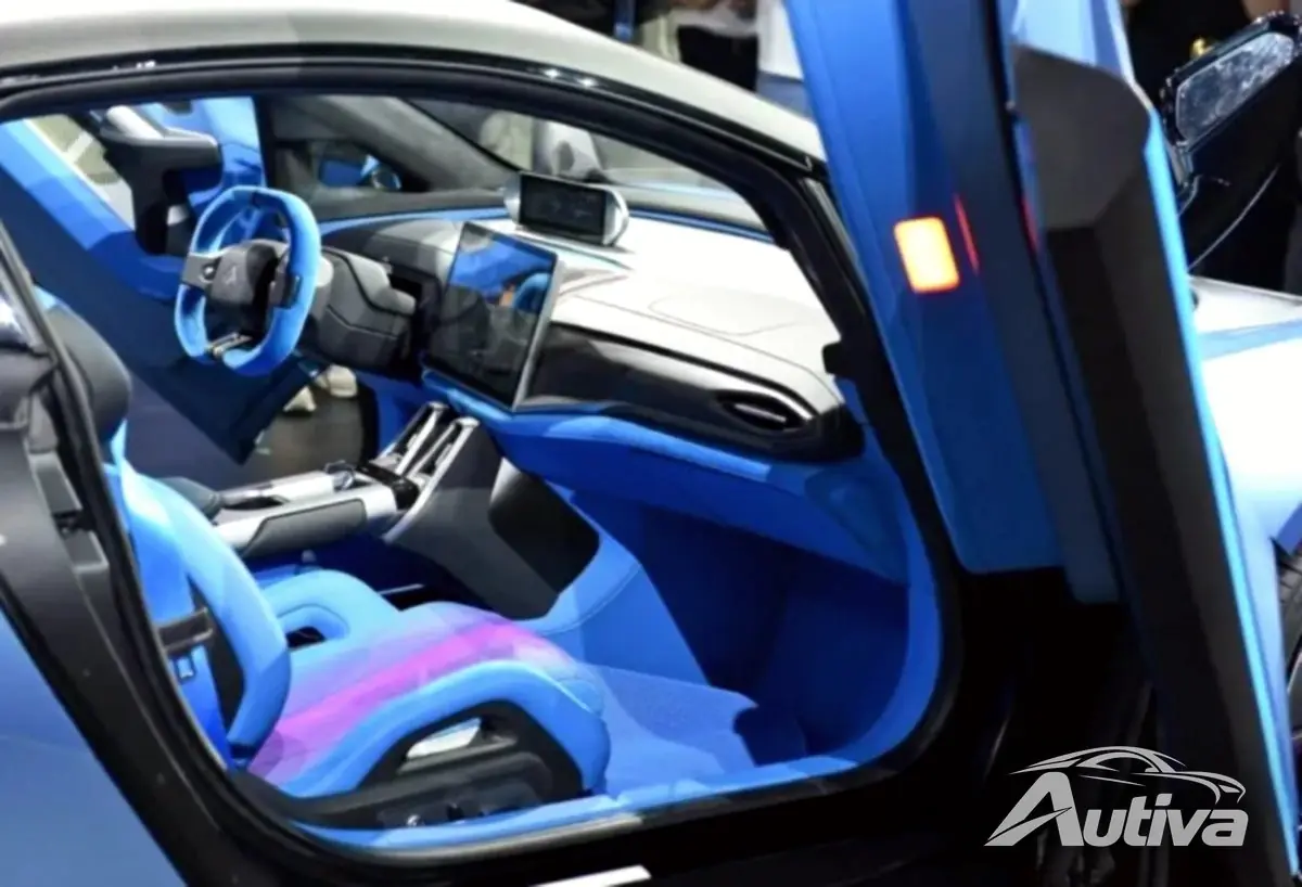 Interni del prototipo Hyper SSR Interni del prototipo Hyper SSR