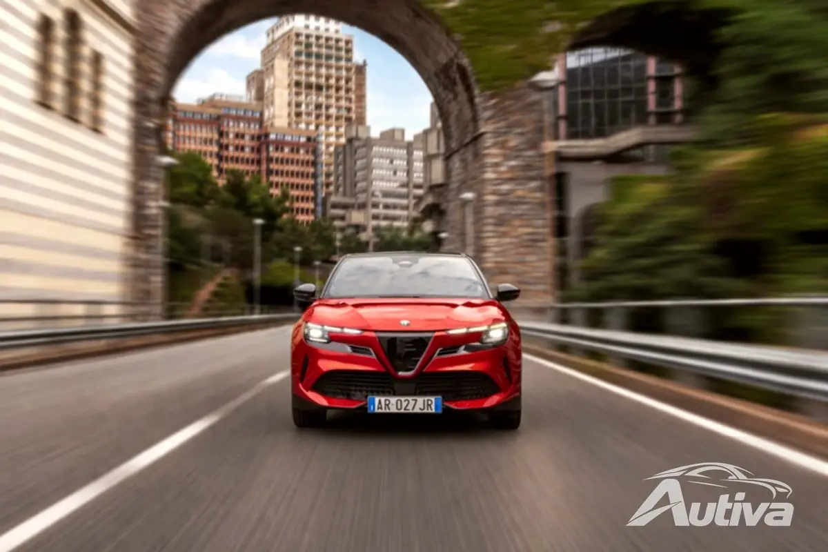 Alfa Romeo renueva el crossover Junior