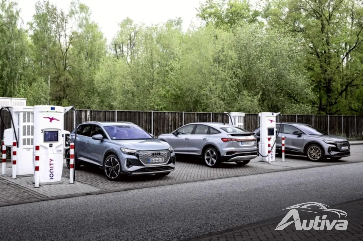 Audi Q4 e-tron ve Q4 Sportback e-tron üç güç versiyonu ve iki pille resmi olarak karşımıza çıkıyor