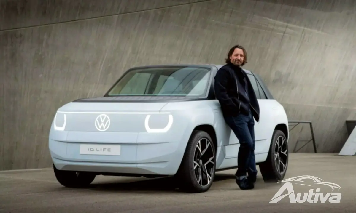 VW ID.Life के बगल में जोज़ेफ़ काबन, जिसके कारण शायद उन्हें अपनी नौकरी से हाथ धोना पड़ा VW ID.Life के बगल में जोज़ेफ़ काबन, जिसके कारण शायद उन्हें अपनी नौकरी से हाथ धोना पड़ा