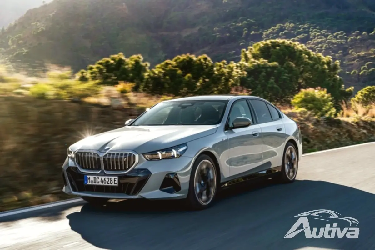 La BMW i5 viene lanciata con due propulsori elettrici