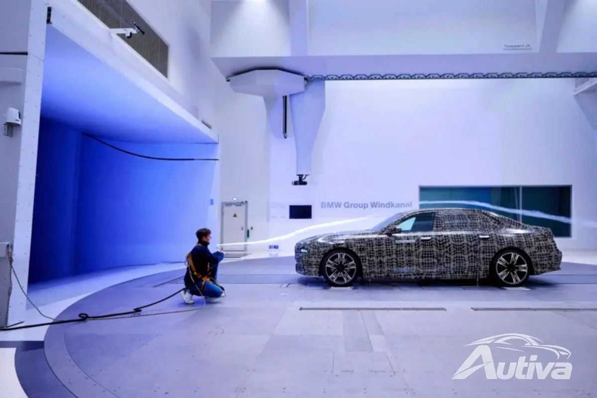 BMW i7 detectado durante una prueba acústica 3