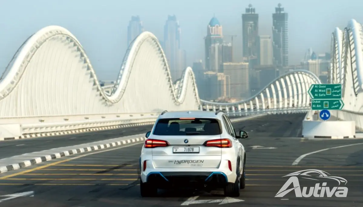 BMW iX5 Hydrogen 在沙漠中接受艰苦的测试