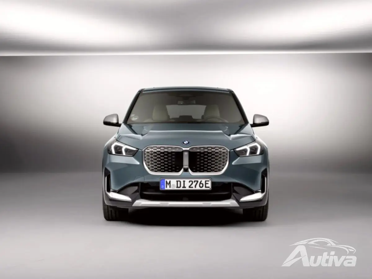BMW lanza su SUV eléctrico más asequible: el iX1 eDrive20 4