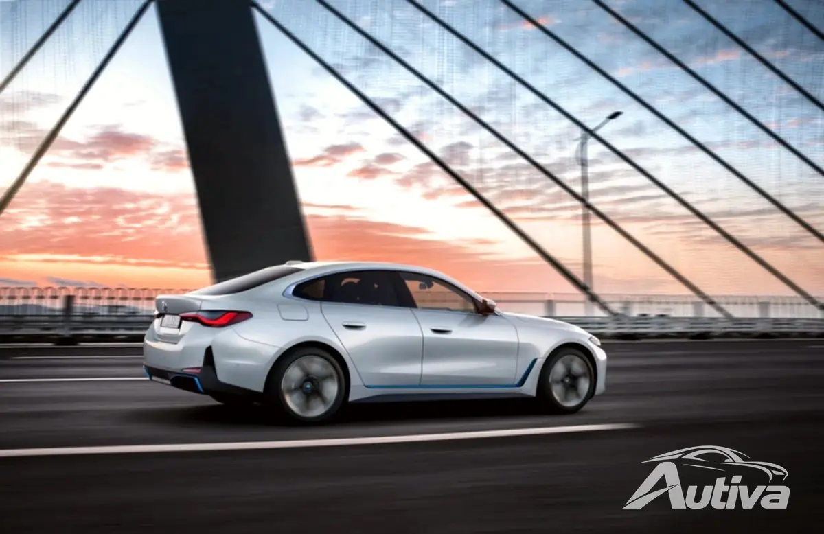 BMW geeft volledige details over de i4 sedan en iX SUV, inclusief prijzen