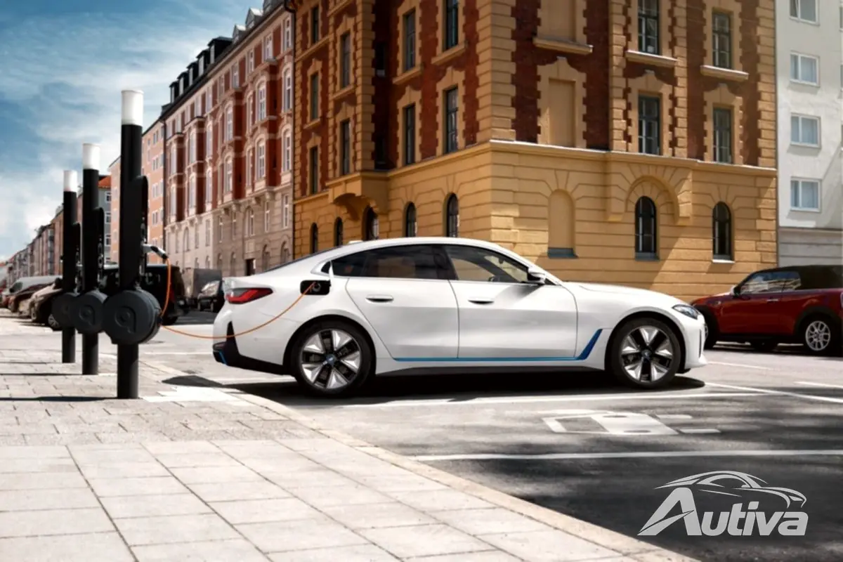 BMW detaljerar fullständigt i4 sedan och iX SUV, priser ingår BMW detaljerar fullständigt i4 sedan och iX SUV, priser ingår
