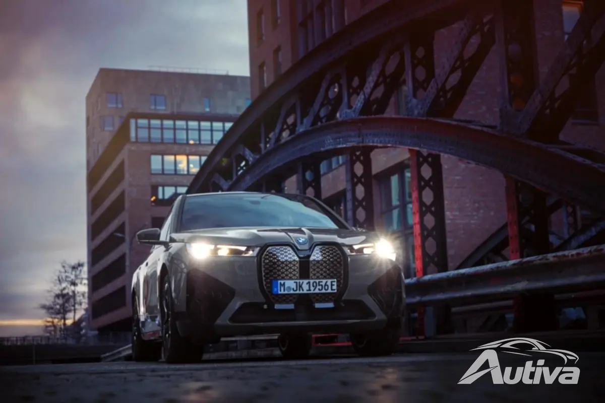 La BMW lancia la iX M60 con 619 CV e 1100 Nm di coppia