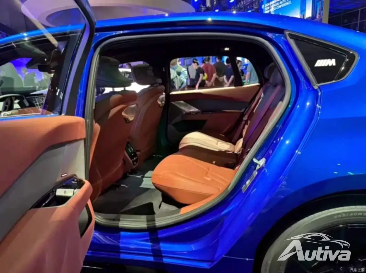 BMW prezentuje rozszerzone modele i3 i iX3 na salonie samochodowym w Chengdu 9