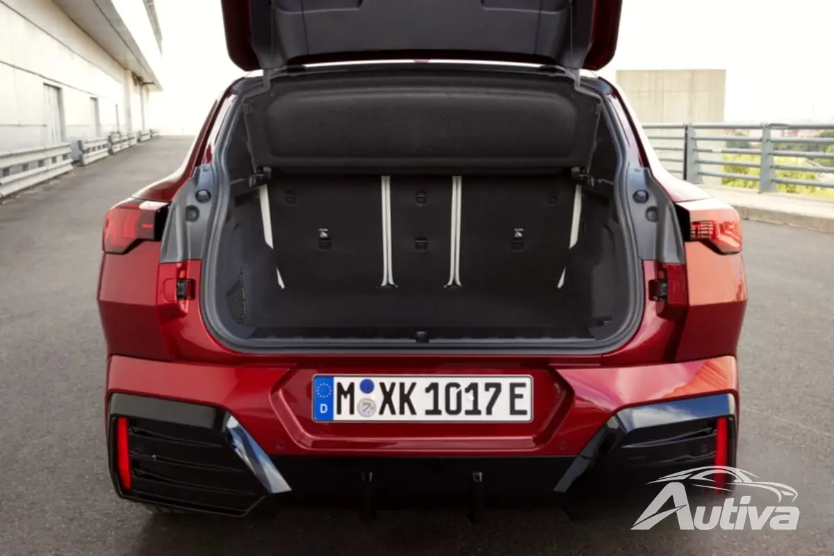 BMW Yepyeni iX2'yi Tanıttı 11