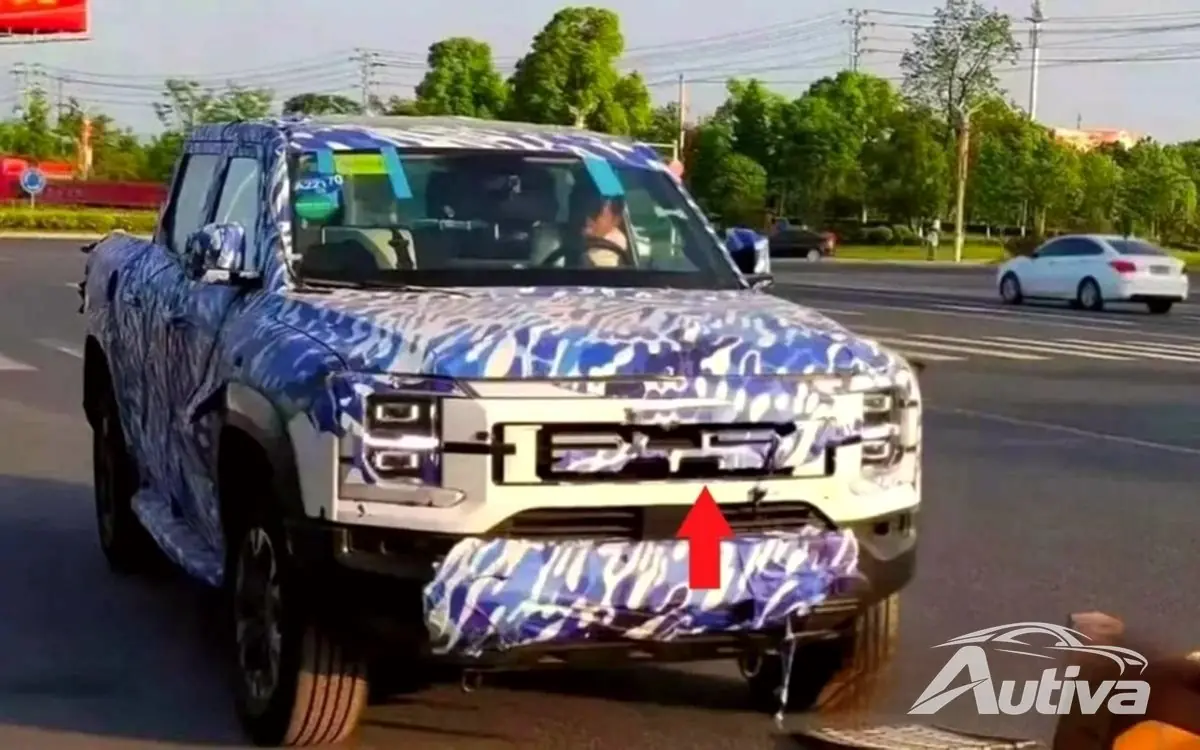 Der kommende Elektro-Pickup von BYD ist mit einem riesigen Kühlergrill-Logo versehen Der kommende Elektro-Pickup von BYD ist mit einem riesigen Kühlergrill-Logo versehen