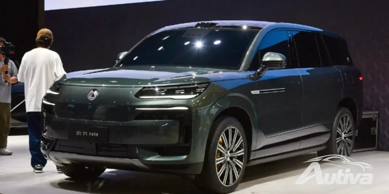 BYD, 글로벌 SUV Denza N9의 럭셔리 인테리어 공개