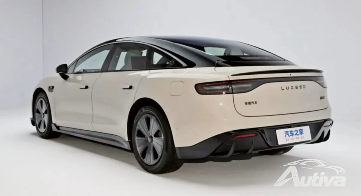 Chery ve Huawei'nin Luxeed S7'si 30.300 Euro'nun Biraz Altında Piyasaya Sürüldü 4