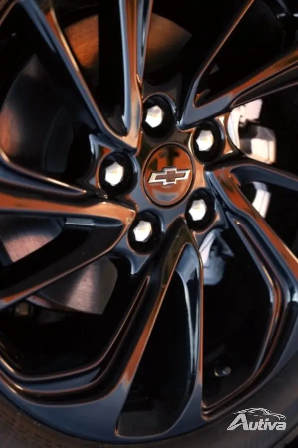 Daha fazla Chevrolet Bolt resmi teaser görseli