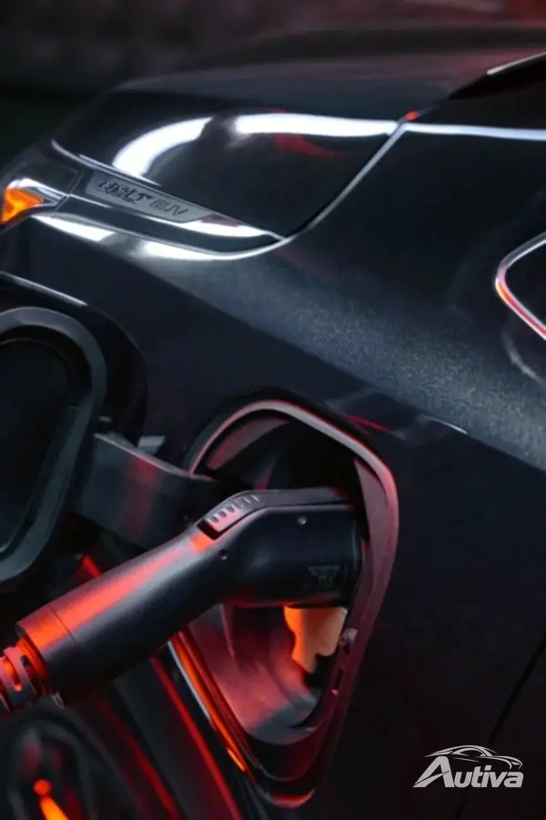 シボレー ボルト EUV レッドライン エディション