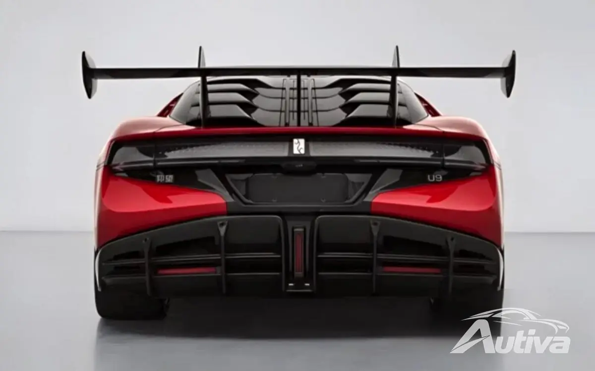В Китае представлена гусеничная версия Yangwang U9 мощностью 3019 л.с. В Китае представлена гусеничная версия Yangwang U9 мощностью 3019 л.с.