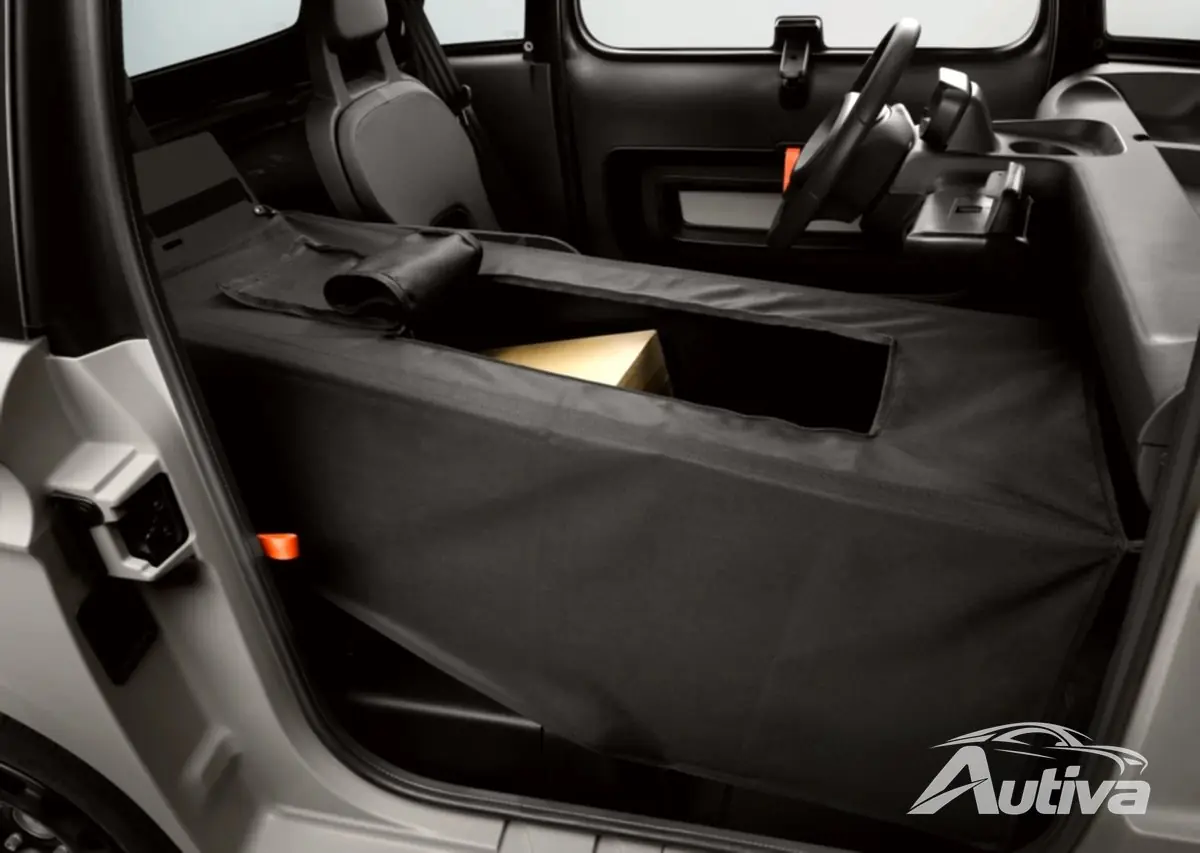 Citroen Ami dördüncü yıl dönümü için yeni bir renk, yeni bir versiyon ve modüler bir kargo kiti alıyor