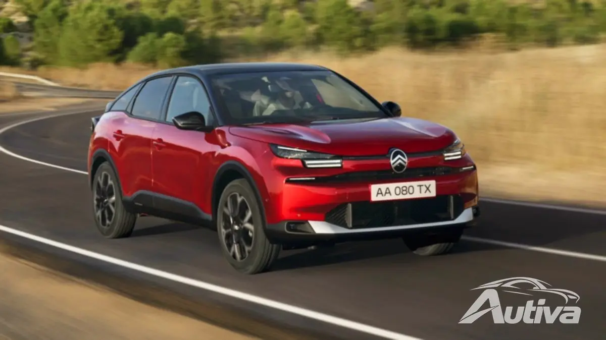 Citroen reinventa la e-C4 e la e-C4 X per il 2025