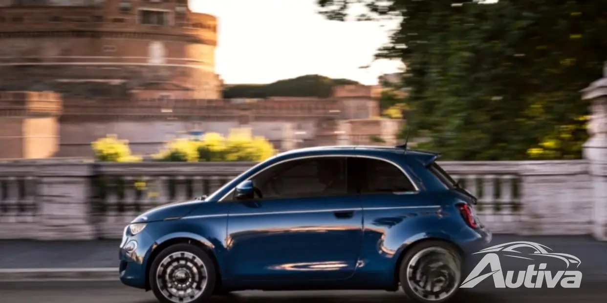 피아트 500 일렉트릭(Fiat 500 Electric)이 미국에 공식적으로 도착했습니다.