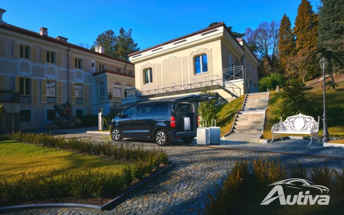 Fiat avduker E-Ulysse MPV med en intern konfigurasjon i stuen