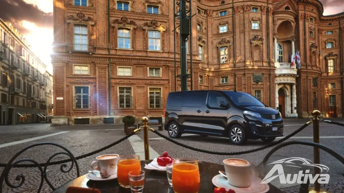 Fiat przedstawia minivana E-Ulysse z konfiguracją wewnętrzną w salonie