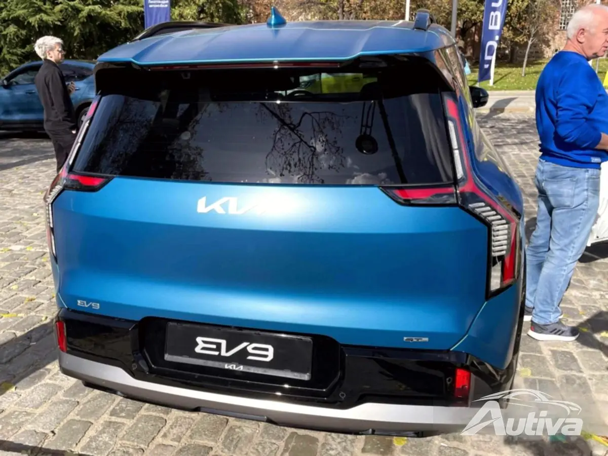 Kia EV9 de l'arrière