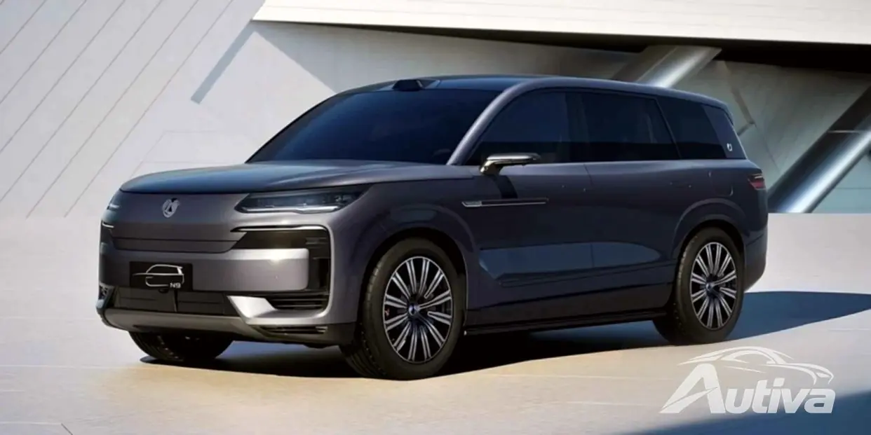 Les premières images officielles présentent le dévoilement du BYD Denza N9