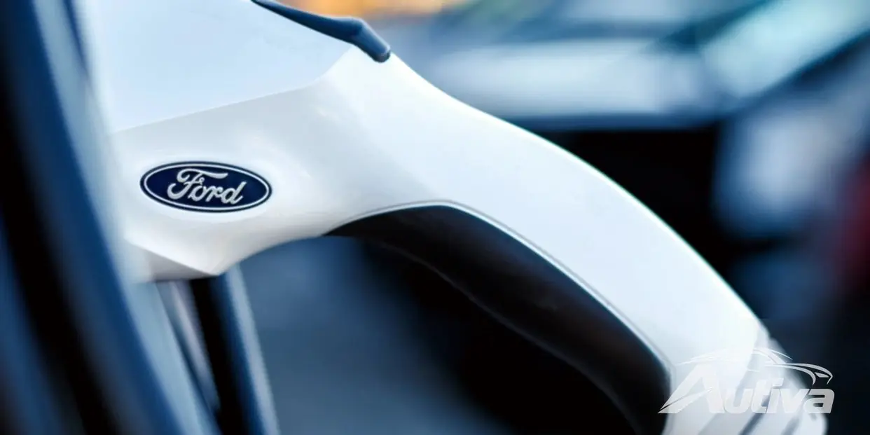 Генеральный директор Ford: водители страдают от «беспокойства по поводу зарядки» и отказываются платить премию за электромобиль