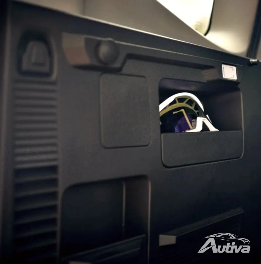 Ford przedstawia gotowego na przygodę E-Tourneo Courier 9